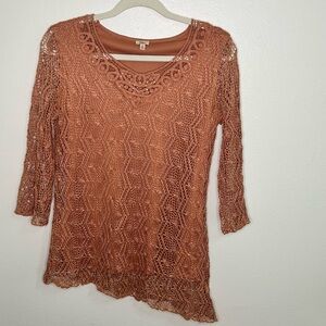 Reba Women's Lace Top asymmetrical hem